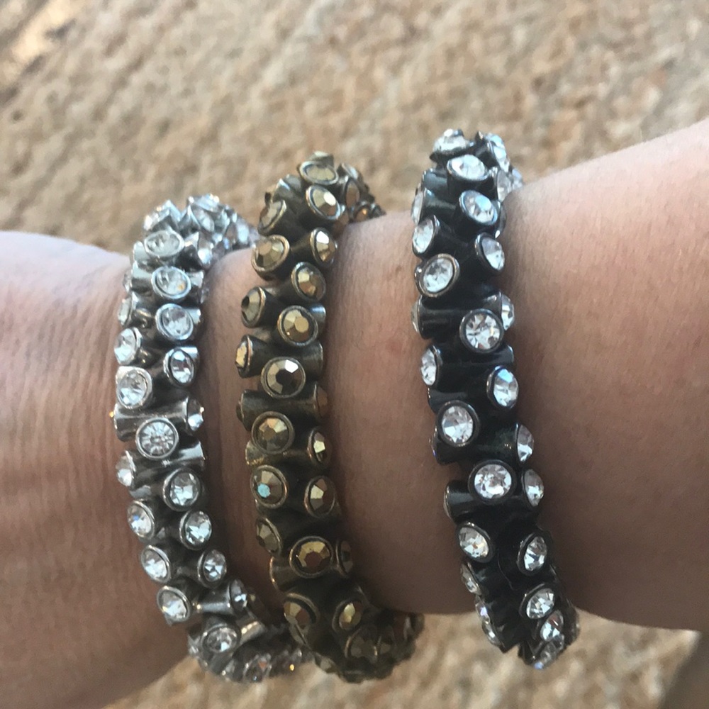 3 Crystal Bracelets. - image 6